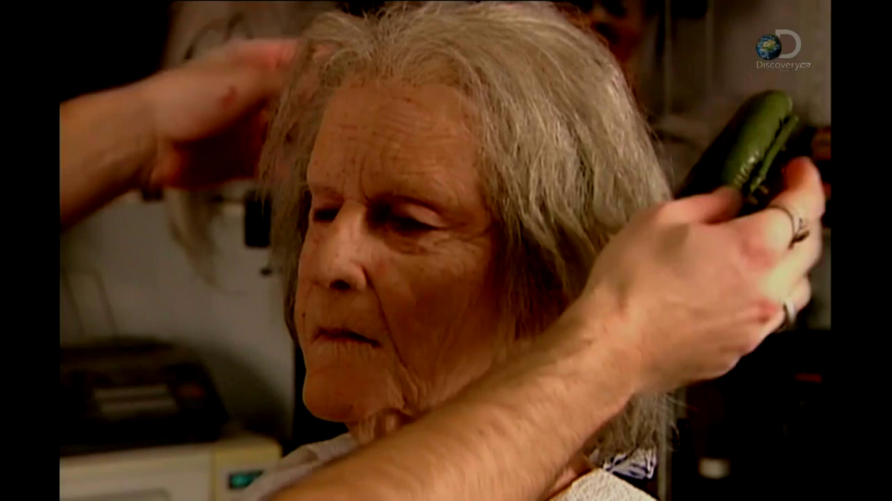 Raccord de perruque grise pour pour coiffer le personnage